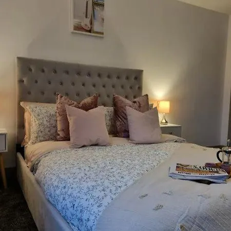 Stunning 2 Bed Near Pub, Cafe, Lakes And Countryside Walks. Parking Aspatria