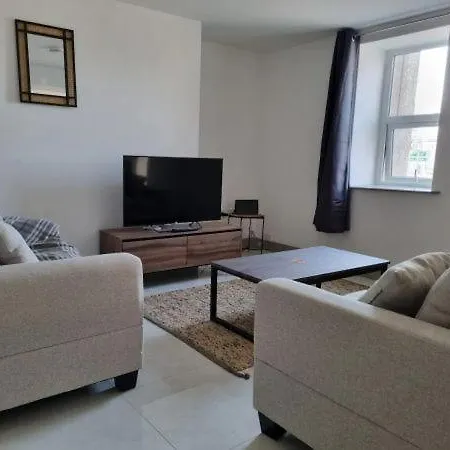 Apartament Stunning 2 Bed Near Pub, Cafe, Lakes And Countryside Walks. Parking